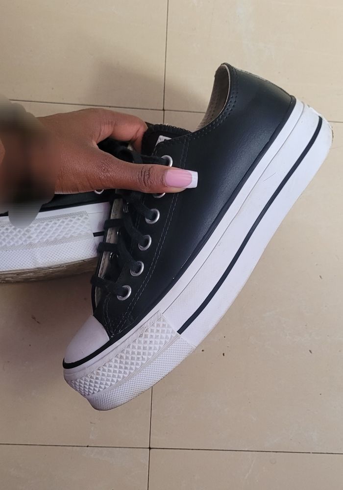 Converses basses platforme cuir noir - photo numéro 9