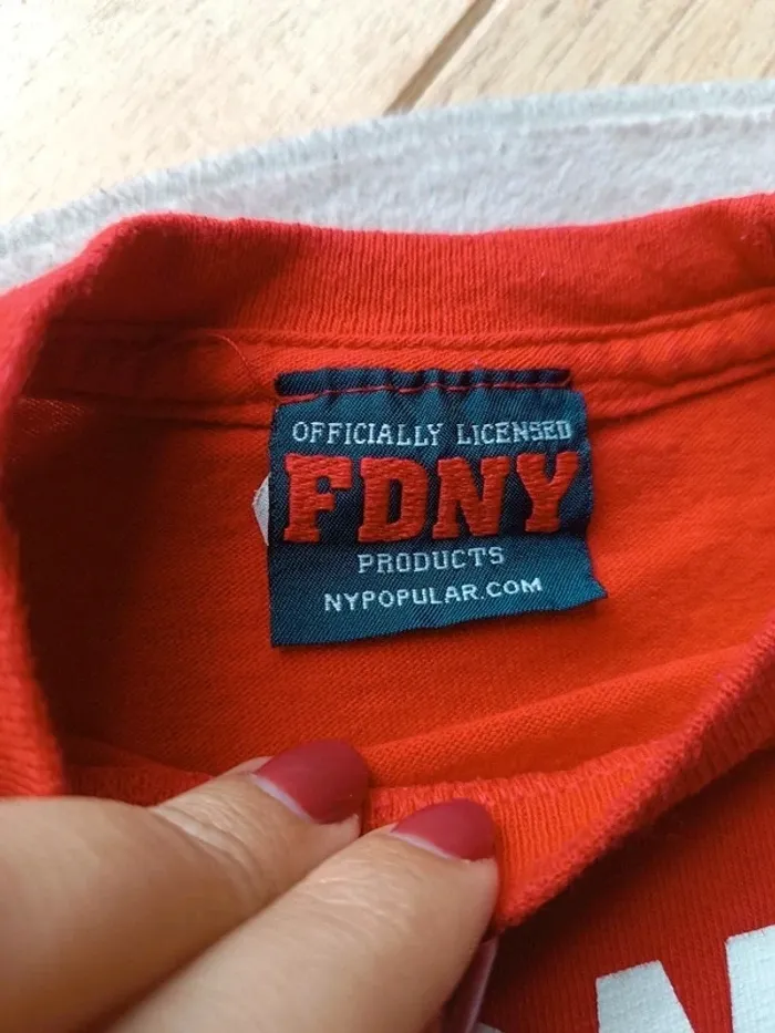 Lot 2 tee shirt MC 👕 FDNY - photo numéro 6