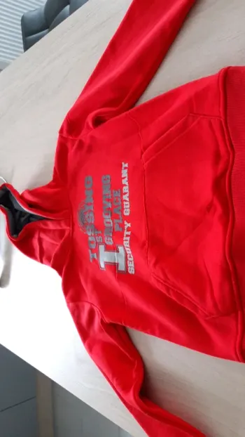 Sweat à capuche 8 ans