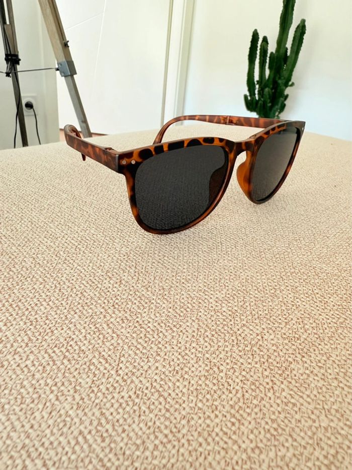 Lunettes de soleil écaille pliables - photo numéro 3