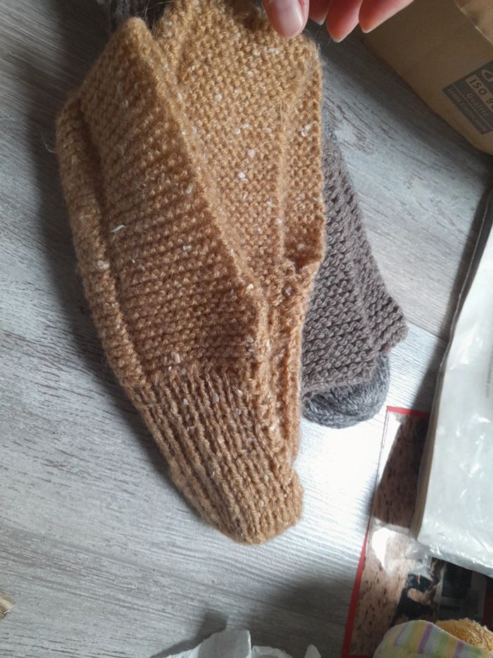 Chausson fait main en laine - photo numéro 6