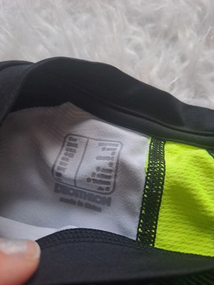 Tee de sport artengo 6ans - photo numéro 3