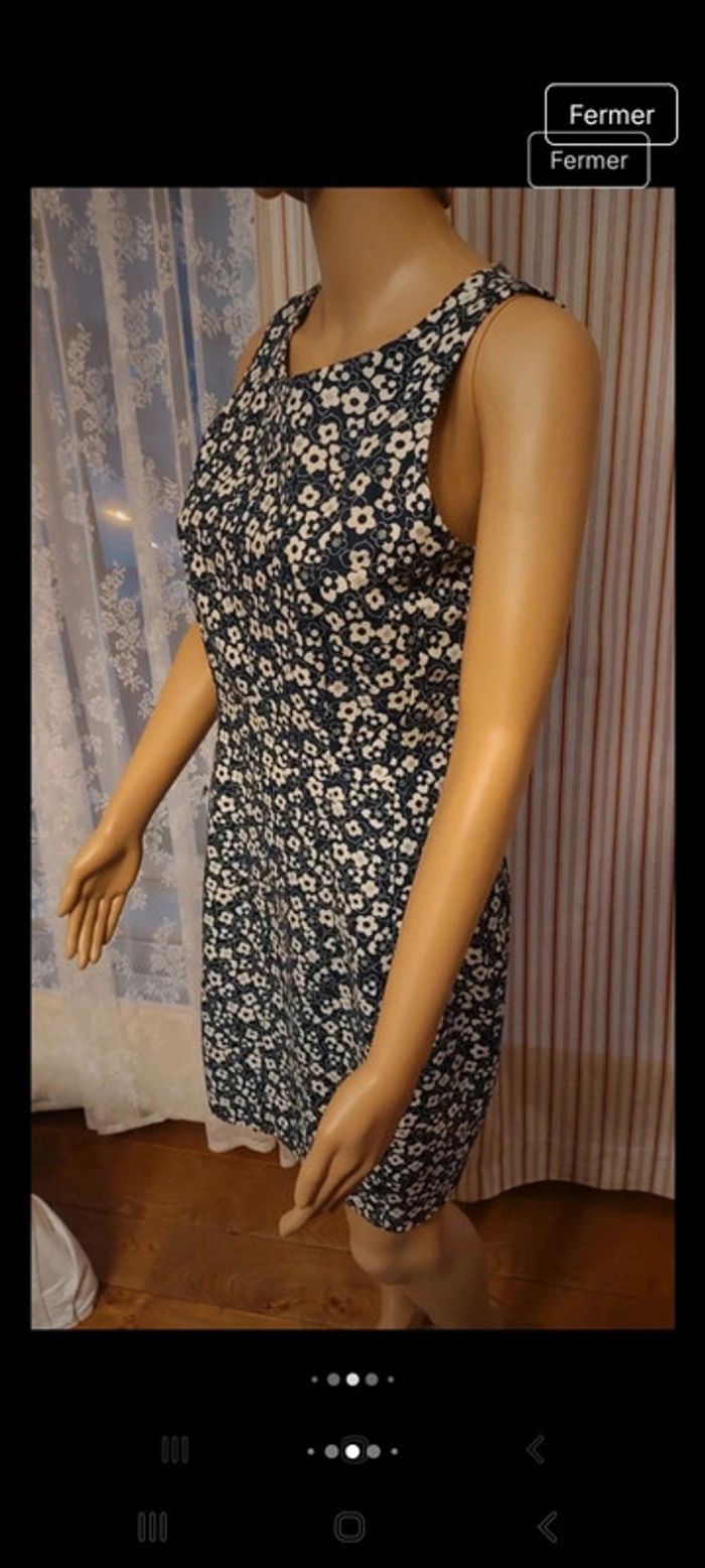 Robe bleu fleuries Essentiel Antwerp taille 38 - photo numéro 8