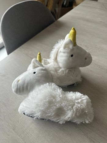 Chausson licorne atmosphèra en très bon état 22