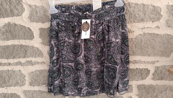 Jupe taille 40 neuve