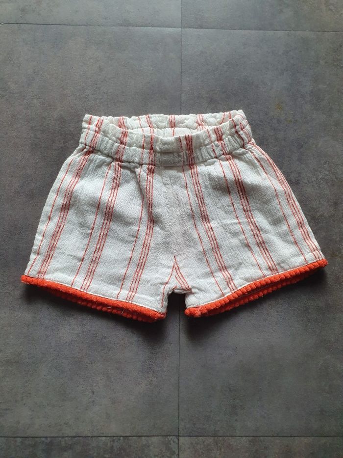 Short Neuf 3 mois - photo numéro 2
