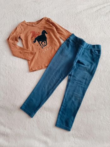 Ensemble t-shirt manches longues et jegging 4 ans