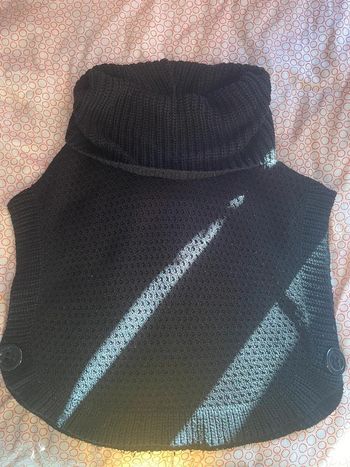 Pull sans manche au tricot