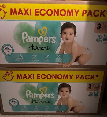 Couches Pampers harmonie taille 3 (lot de 2 cartons) neuf