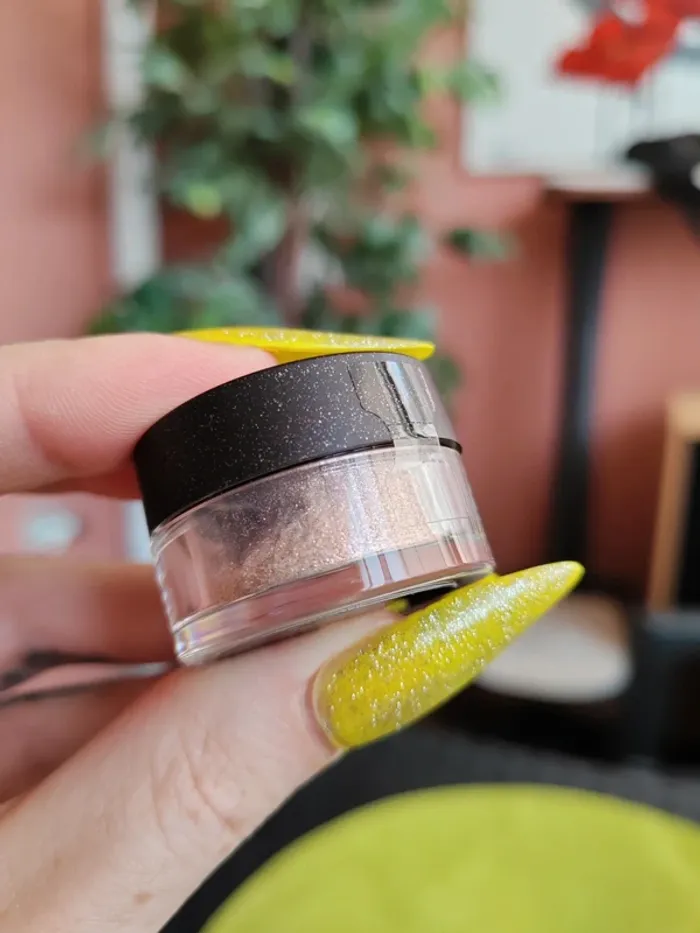 Poudre pailletée / Poudre scintillante Make up Forever - Star Lit Diamond Powder / Highlighter - photo numéro 6