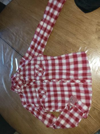 Chemise à carreaux taille 1