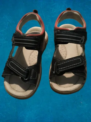 Sandales