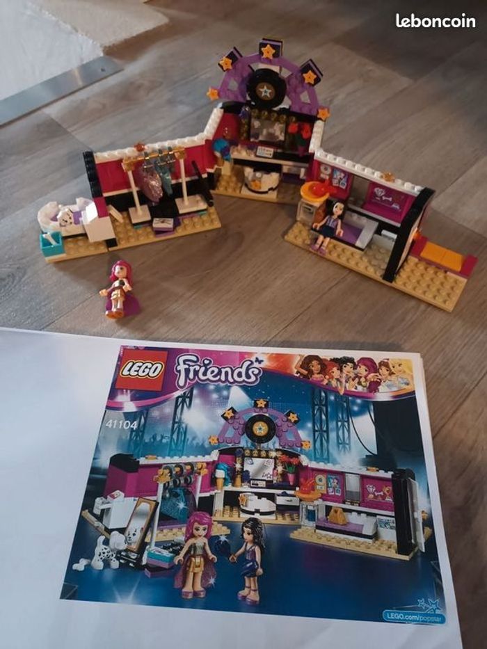 Légo la loge de la chanteuse 41104 fille friends musique chanteur stars fille violet noir