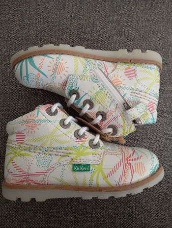 Kickers neuves mixte en taille 23