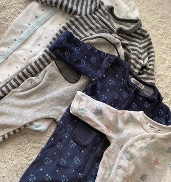 Lot de 4 pyjamas velours 3 mois