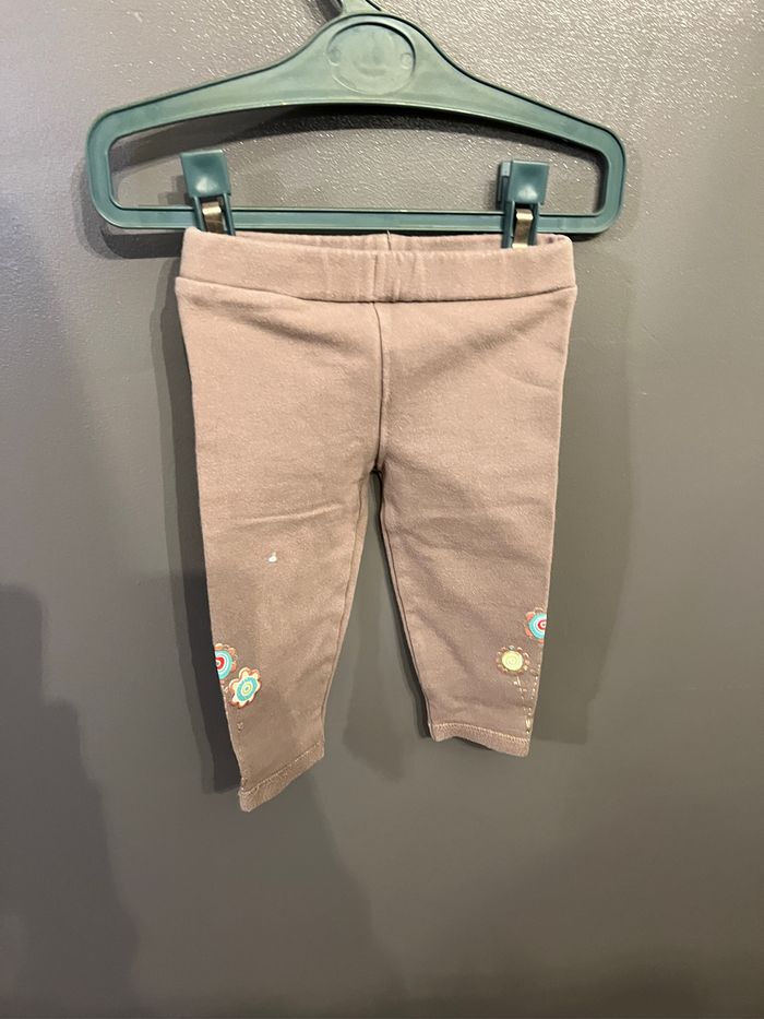 Lot de 9 pantalons 12 mois - photo numéro 2