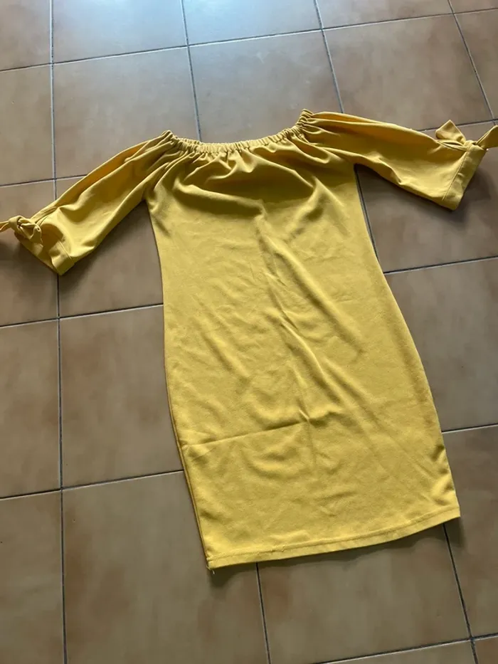 Robe femme S/M - photo numéro 2