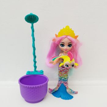 Poupée radia et son poisson arc-en-ciel plus douche