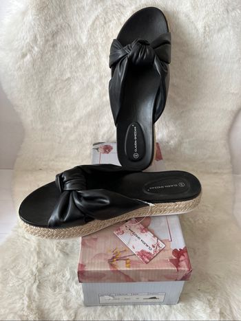Sandales, claquettes noires pointure 40