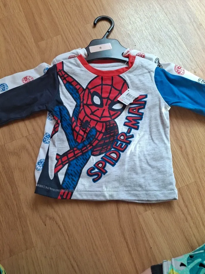 Lot de 2 tee shirt manches longues marvel