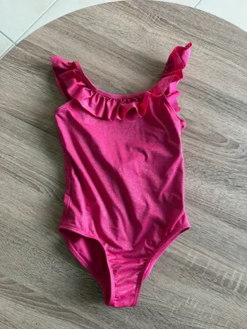Maillot de bain tape à l’œil taille 8 ans