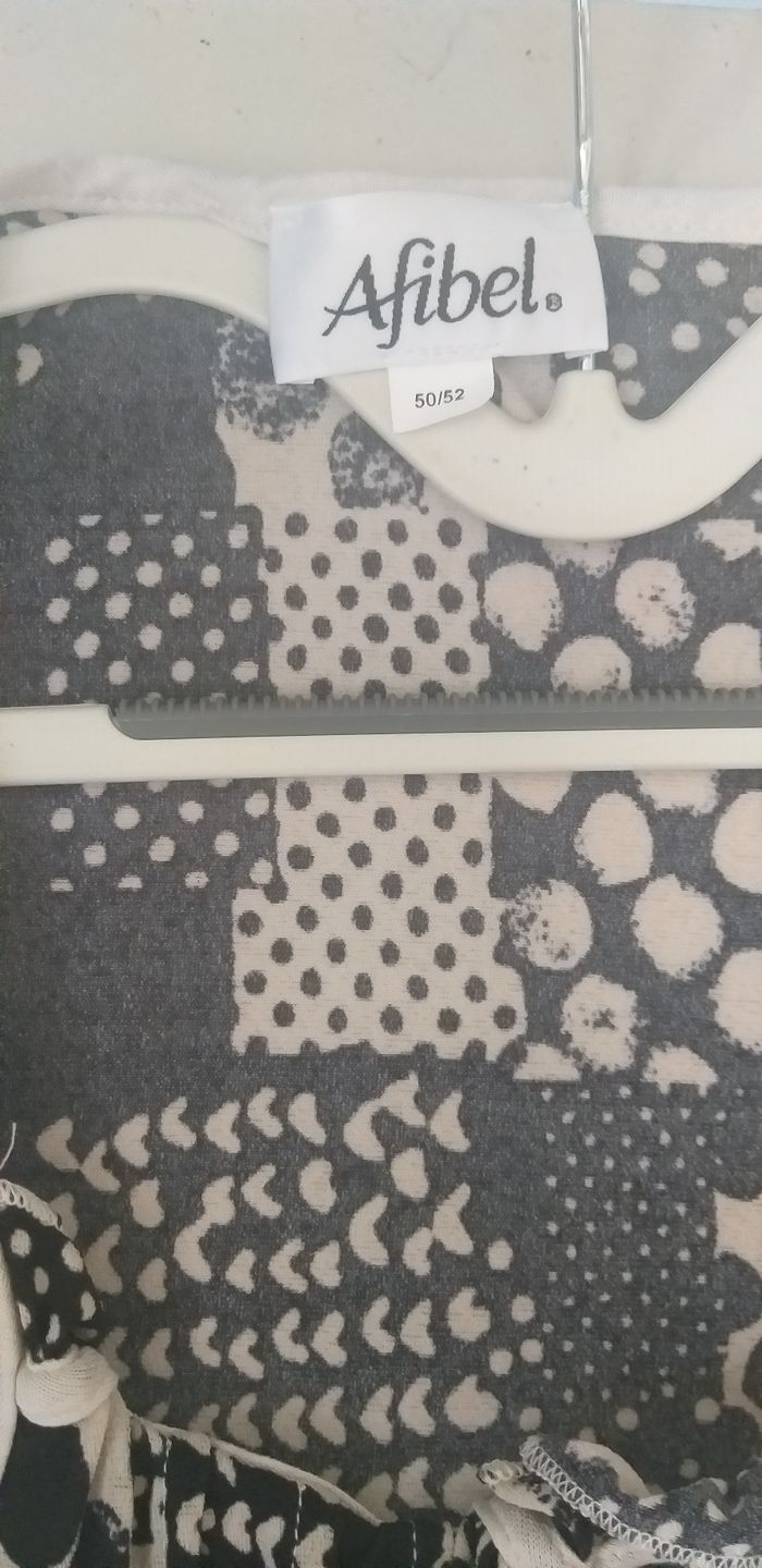 Tunique femme taille 50/52 en excellent état - photo numéro 4