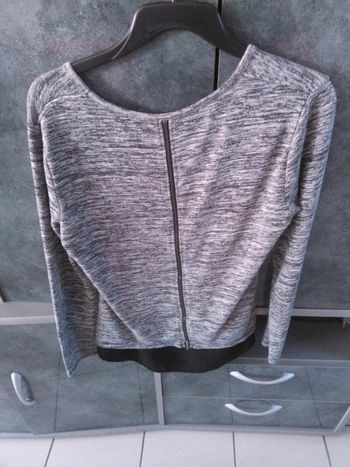 Tunique femme photos vue de derrière avec fermeture