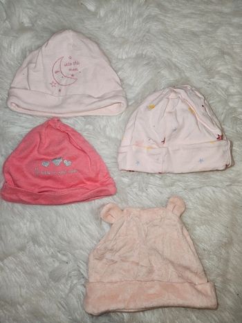 Lot de 4 bonnets bébé – naissance à 68 cm
