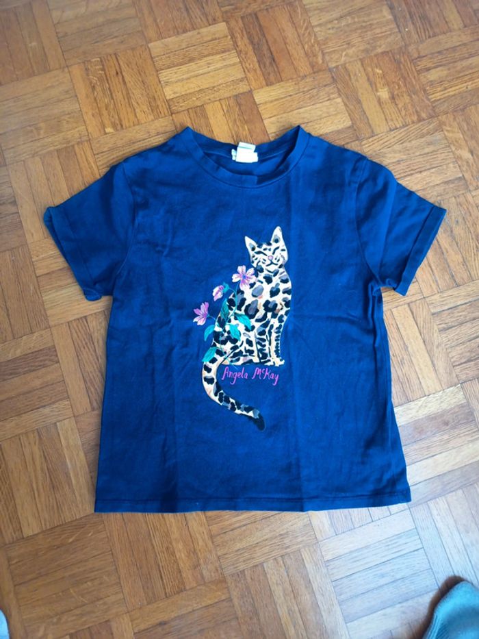 T-shirt Angela Mc Kay léopard et fleurs h&m 9/10 ans