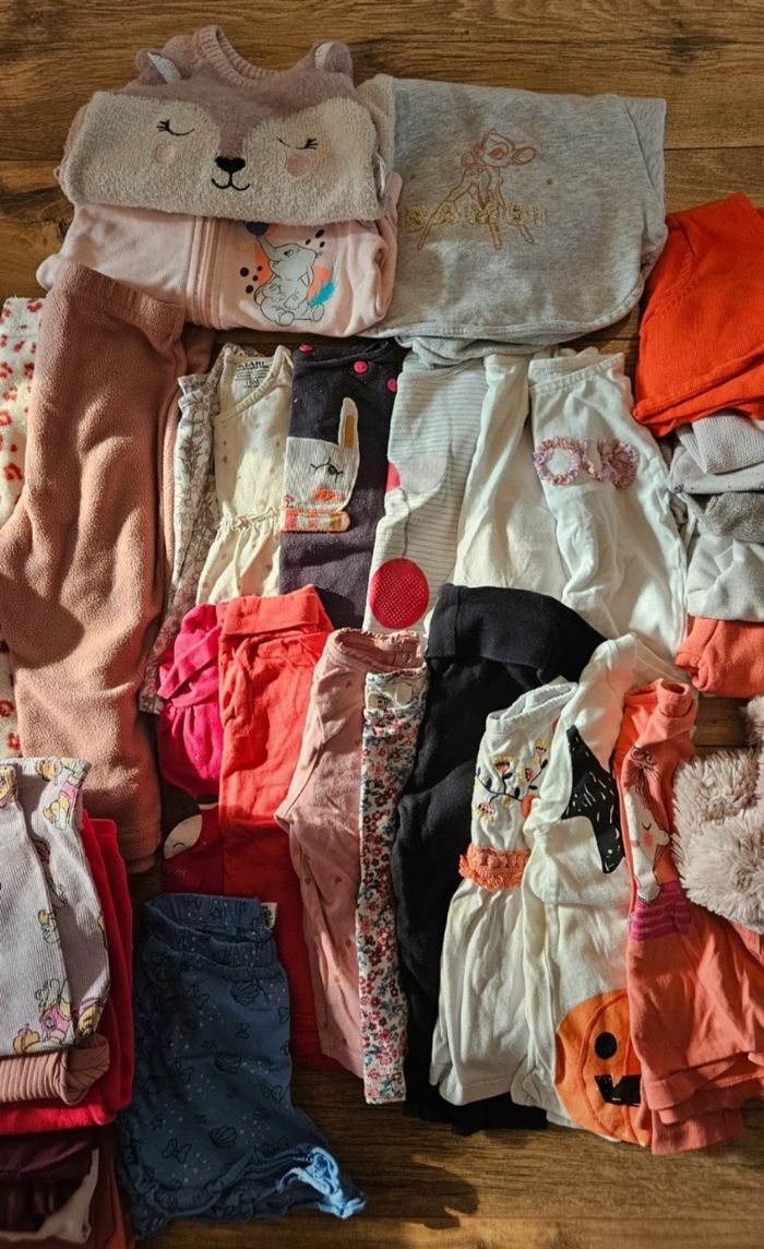 Lot vêtements filles 18 mois - photo numéro 3