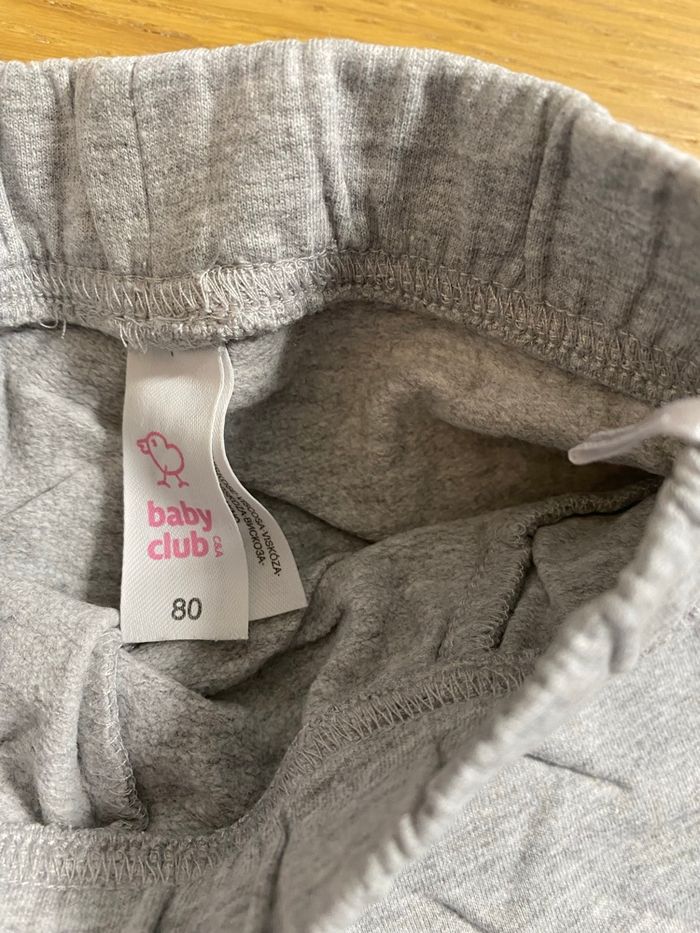 Baby Club Lot de 2 Pantalons blanc/gris Taille 12/18 mois - photo numéro 3