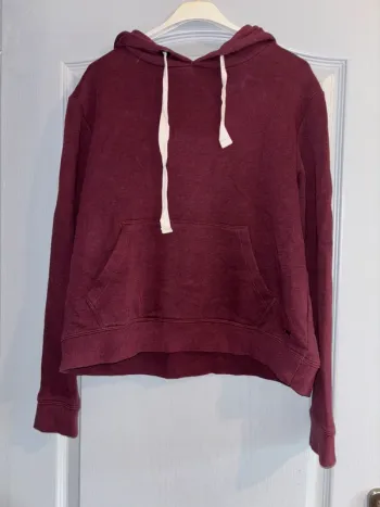 Sweat à capuche bordeaux taille M