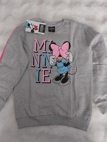 Sweat Minnie, Disney, 9 ans