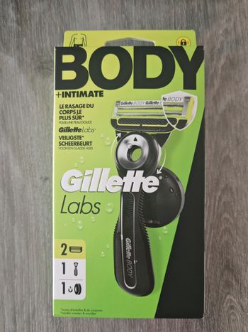 Gilette labs body intimate 