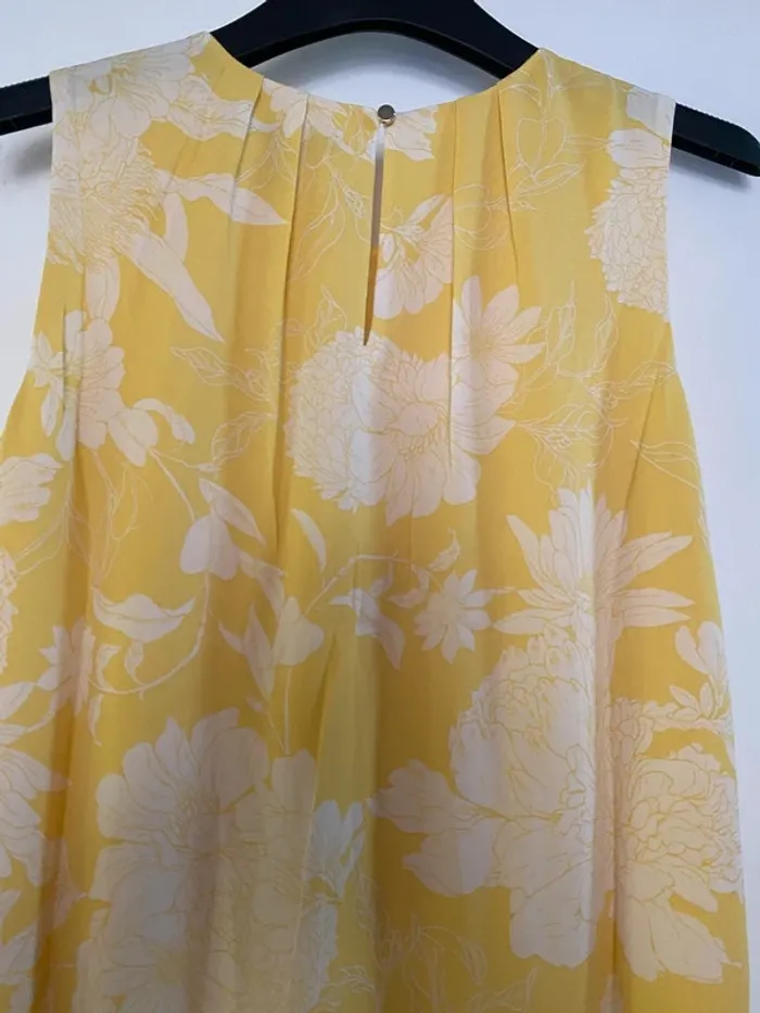 Très jolie robe sans manches H&M taille XS Neuve doublée Tombé élégant - photo numéro 4