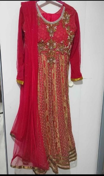 Robe avec pantalon et foulard indien