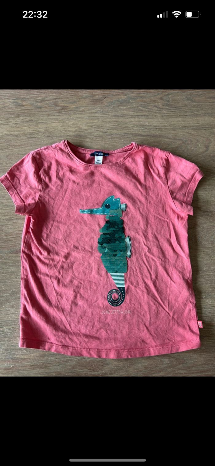 Teeshirt rose motif hippocampe 8 ans manches courtes