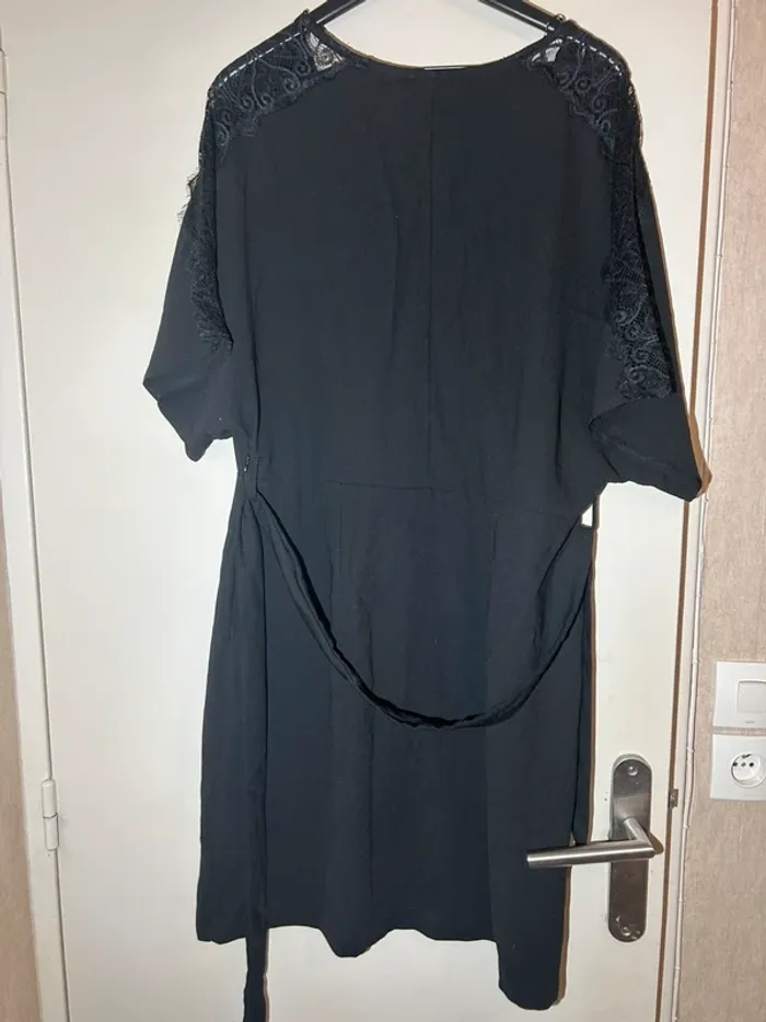Robe noire la halle - photo numéro 7