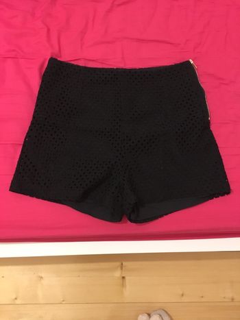 Short dentelle noir