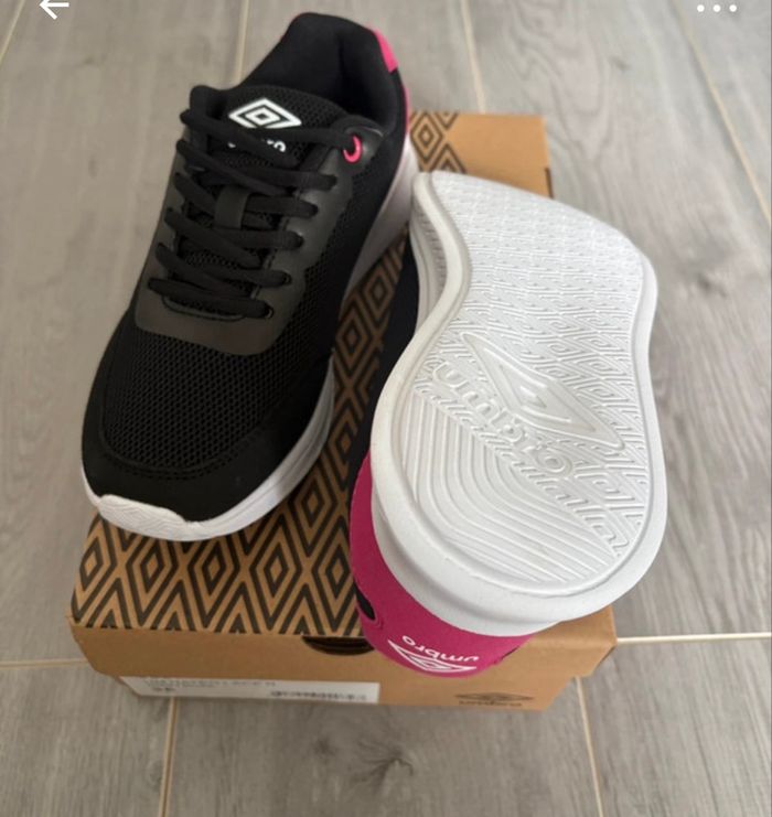 Basket neuve fille - photo numéro 3