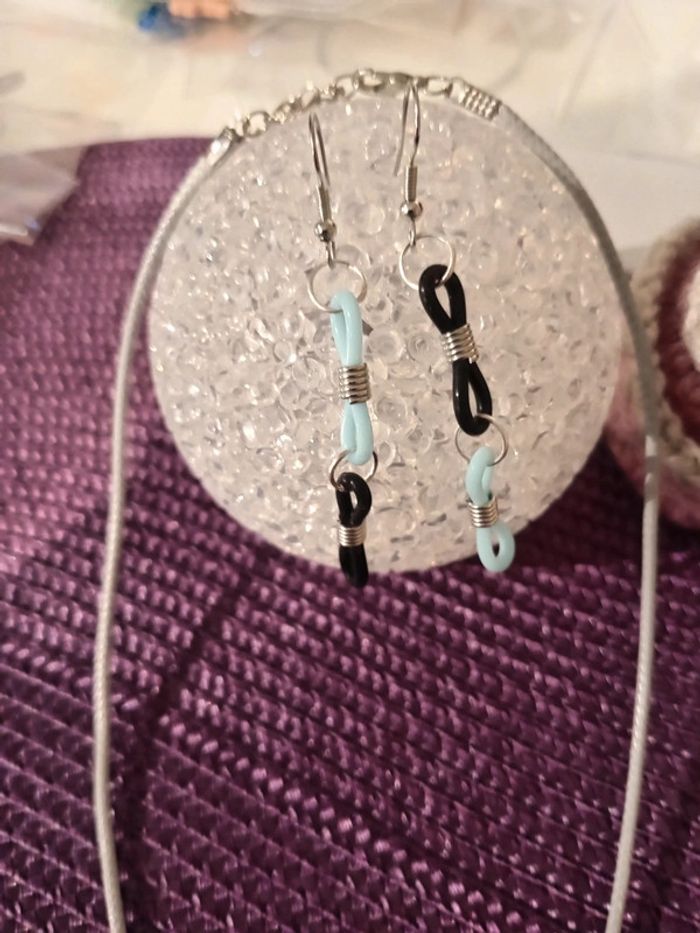 Collier et boucles d'oreilles - photo numéro 3