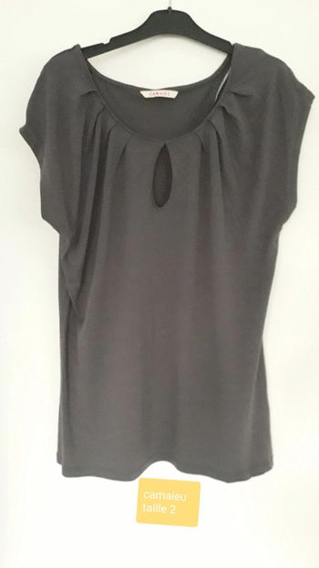 T-shirt camaïeu taille 2