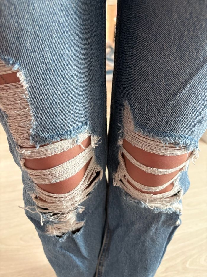 Jean troué stradivarius - photo numéro 8