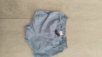 Short  6 mois