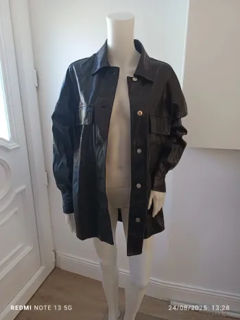 Magnifique veste simili cuir Bershka taille M