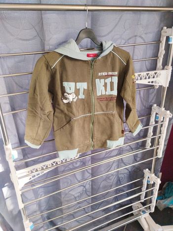 Gilet zippé 8 ans
