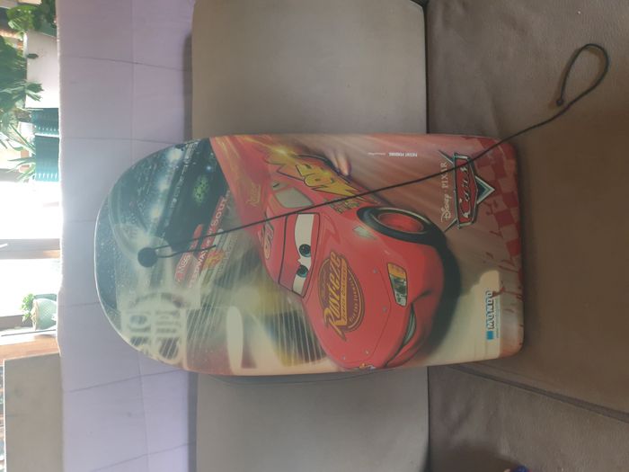 Planche de surf cars Disney neuve
