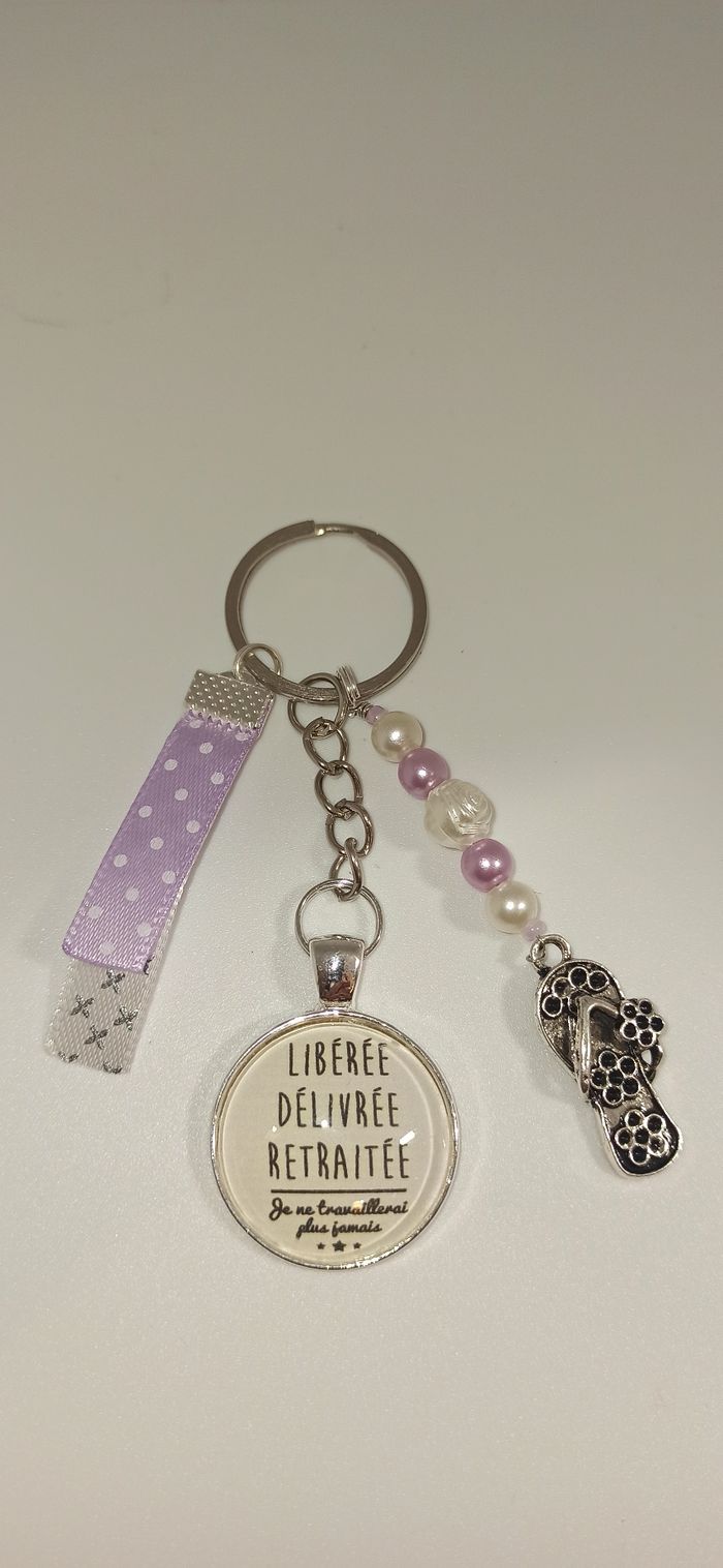 Porte clé humour retraitée