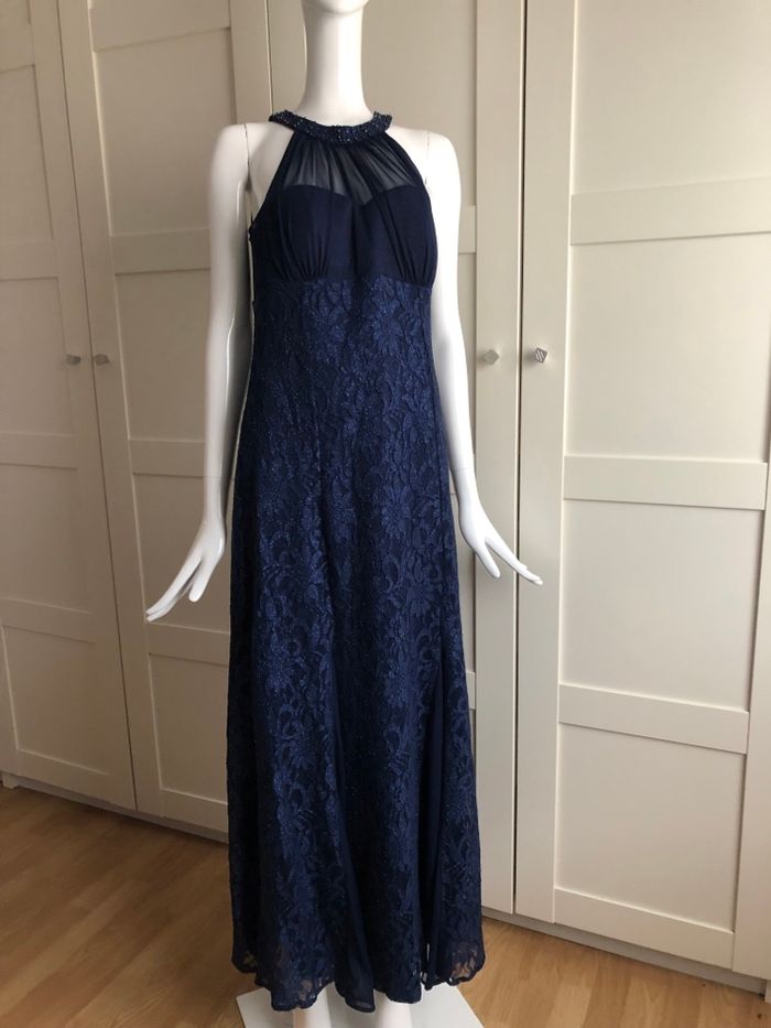 Robe de soirée bleue à paillettes