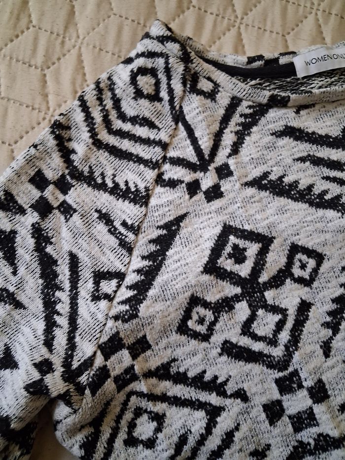 Pull gris et noir taille 38 - photo numéro 8